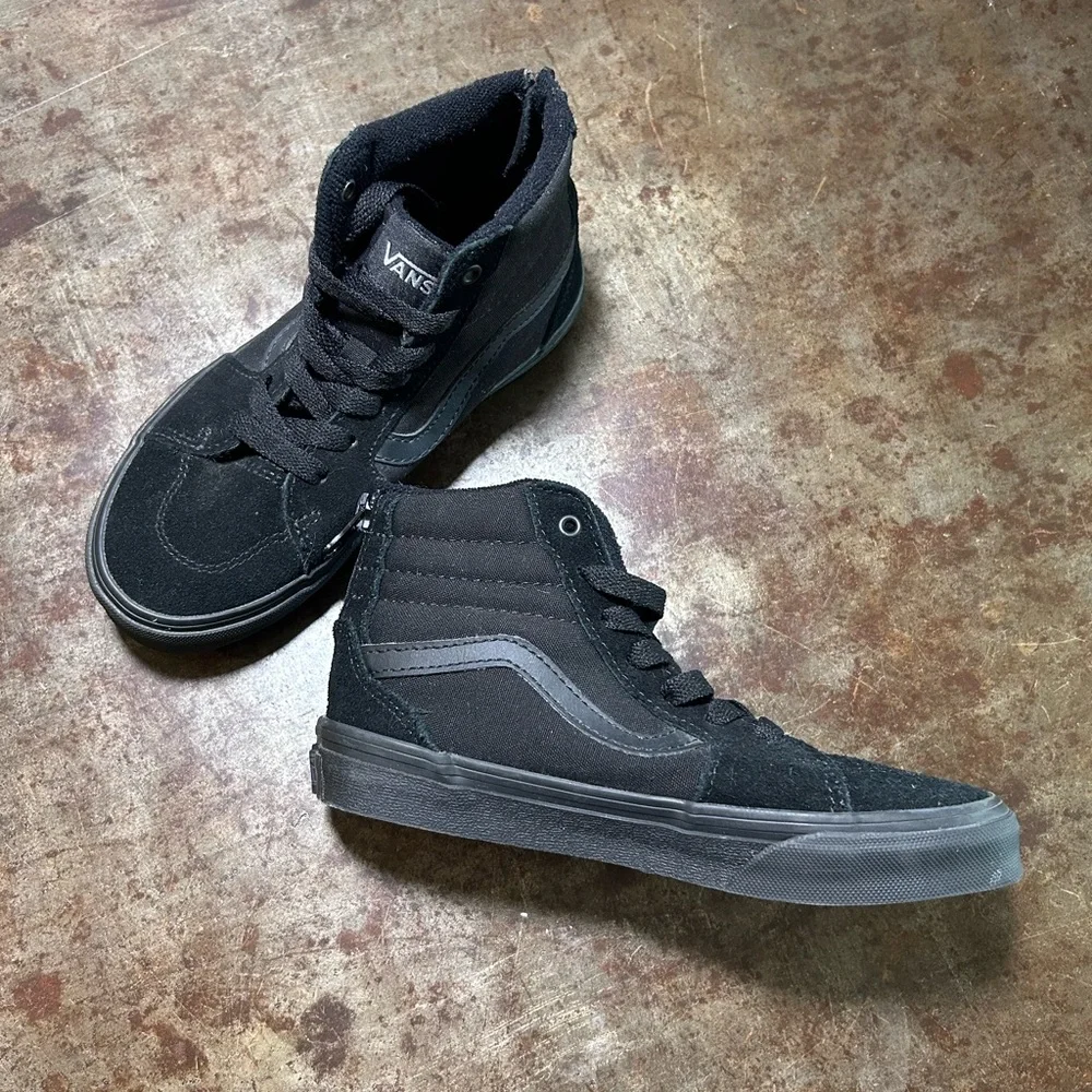 Vans Kid’s Filmore Hi Zipper Lace Up Front Black on Black Suede Canvas Skate - Picture 8 of 12